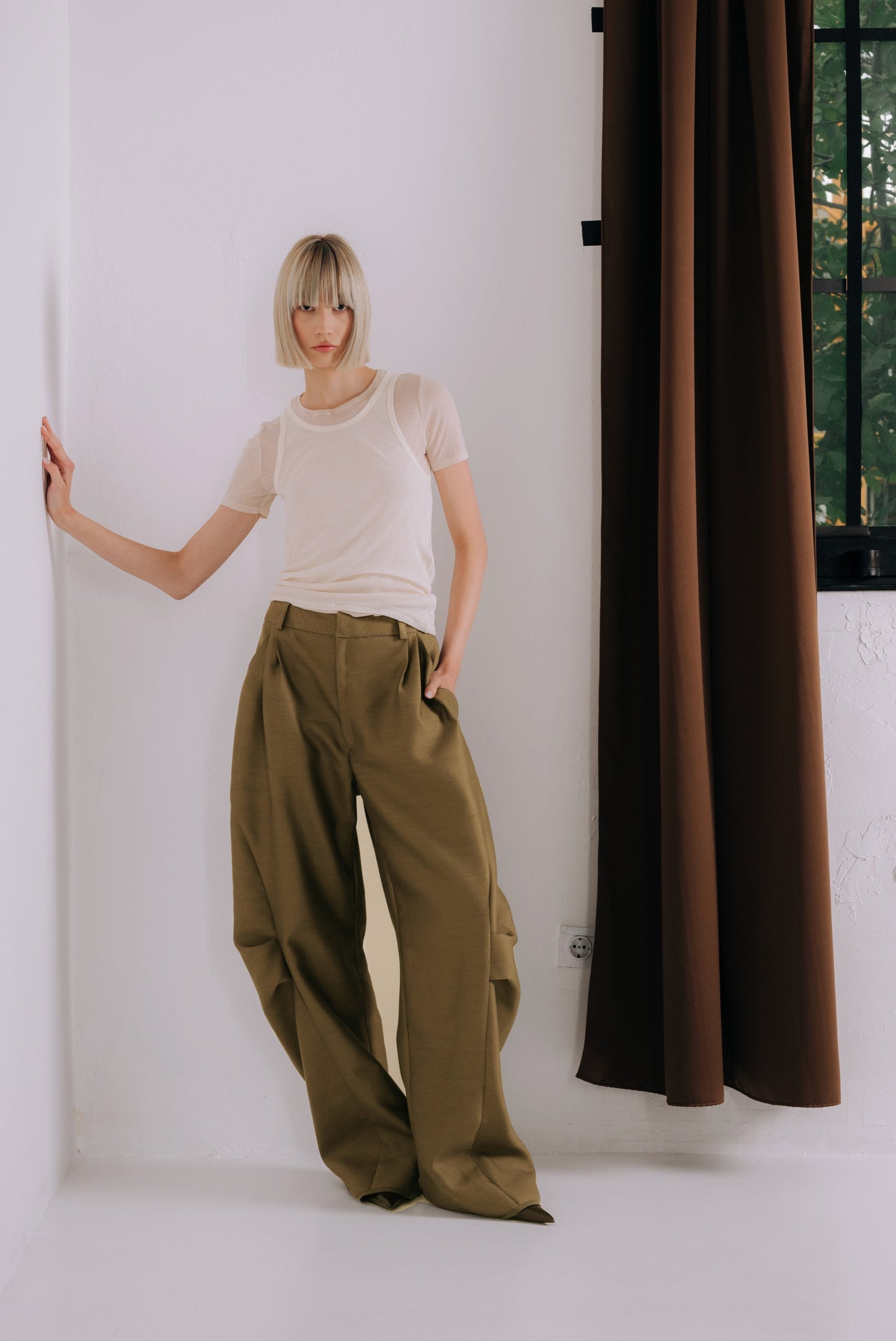 Moss barrel pants
