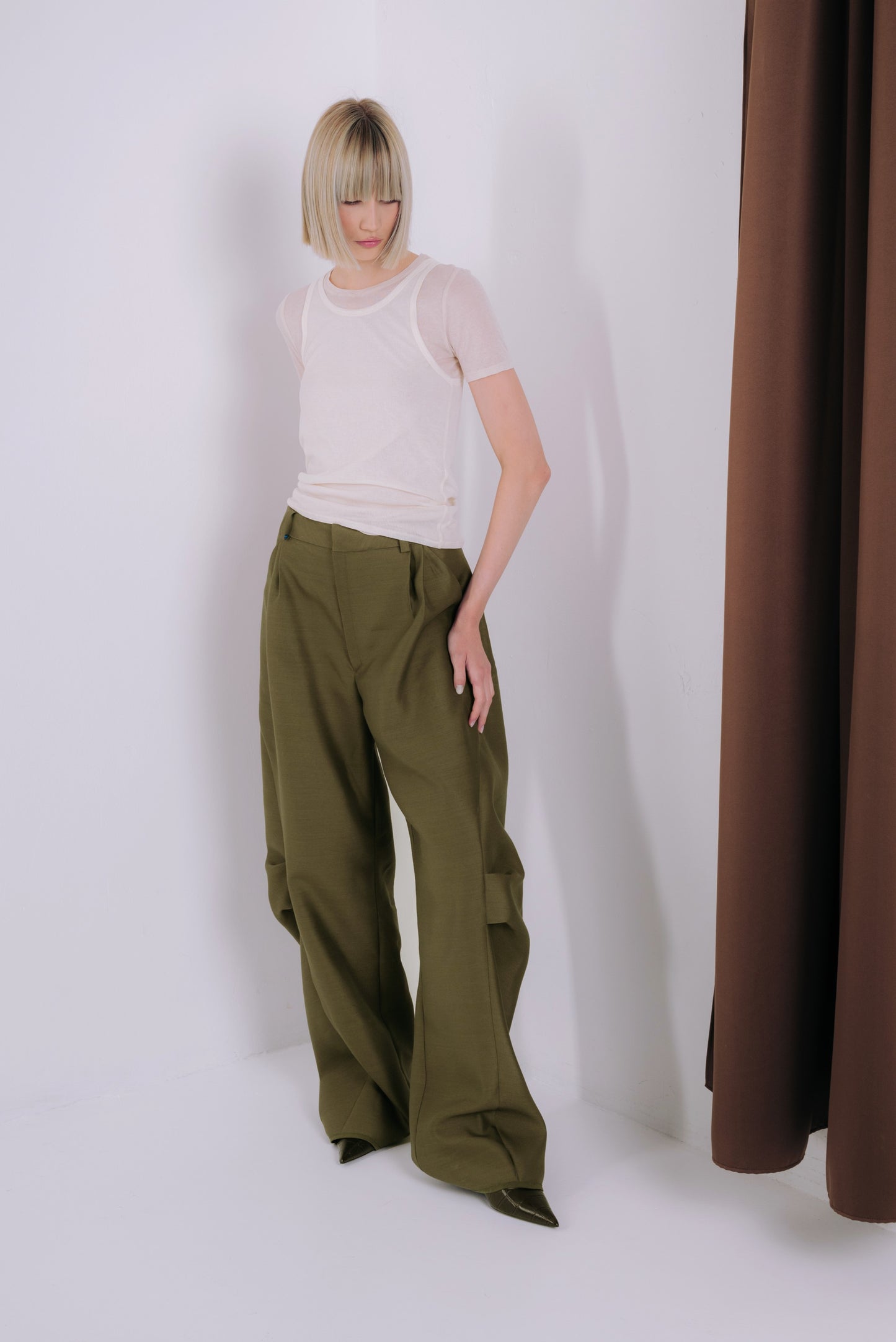 Moss barrel pants