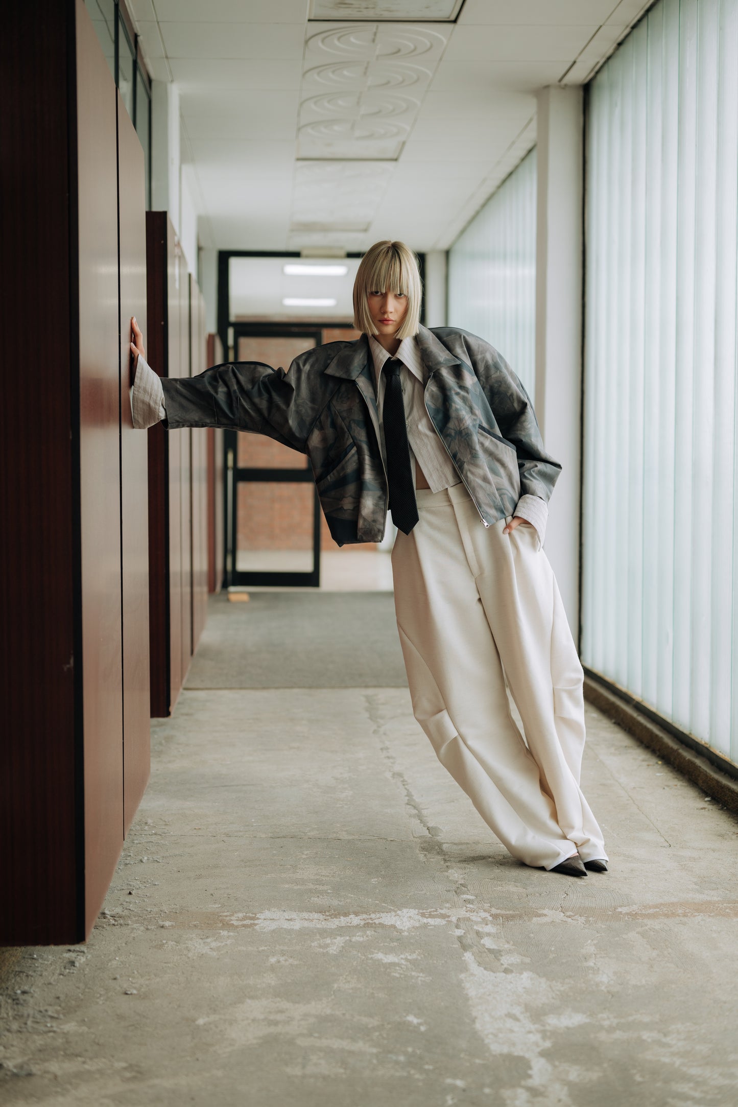 Milky barrel pants