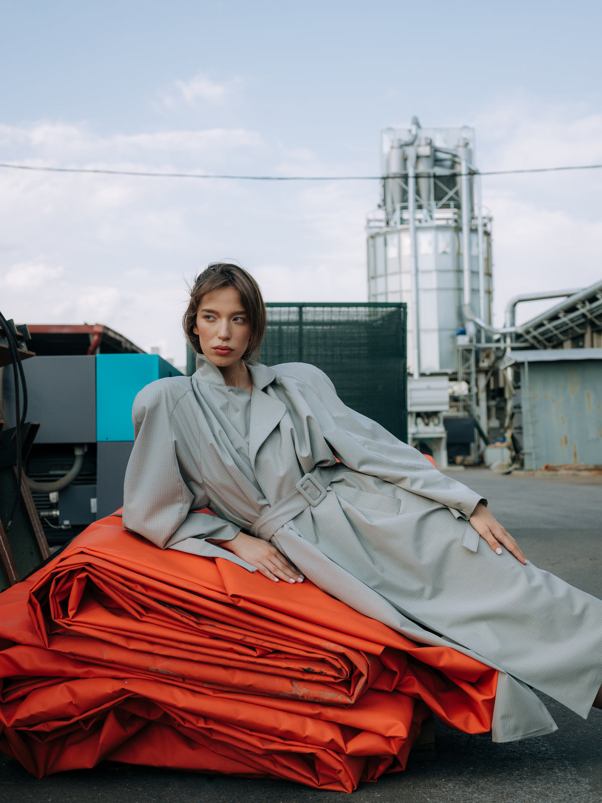 Grid raincoat